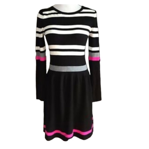 Vince Camuto Dresses & Skirts - Vince Camuto Women’s Small Fit and Flare Black Sweater Dress